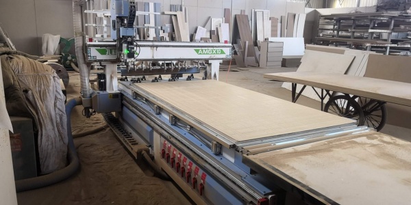 山西雕刻机_数控木工雕刻机板式家具开料机