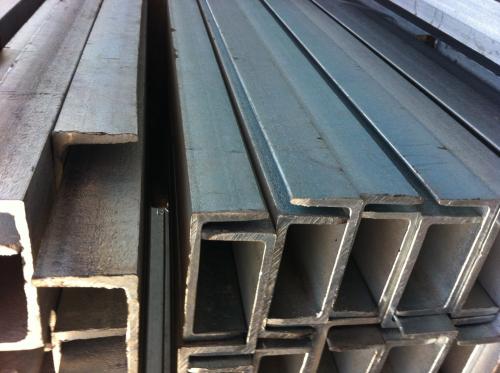 北京现货Q235热镀锌槽钢，热轧槽钢厂家批发价格，可送货到场