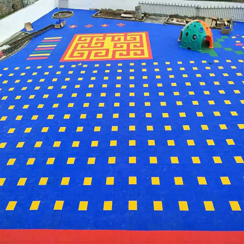 石家庄高端防滑PP塑料拼装地板 防滑地垫 悬浮地垫厂家直销图片