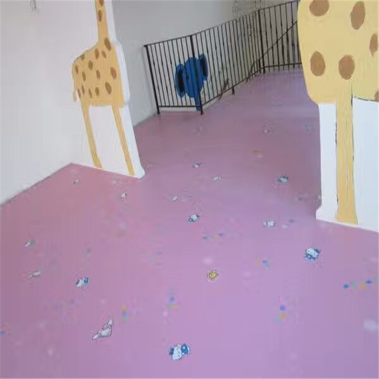 幼儿园地板材料 卡通幼儿园地板 幼儿园拼接地板图片