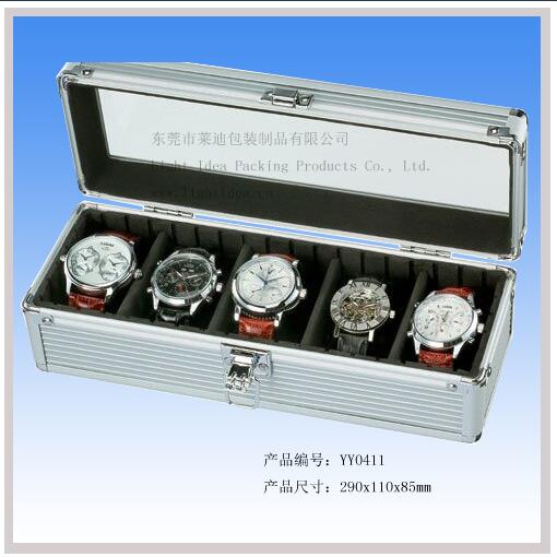 东莞市莱迪铝箱制品厂供应铝质手表盒，质量好，价格优惠，长期有货图片