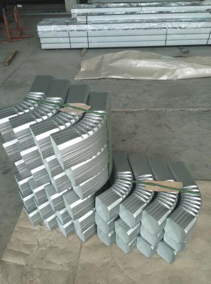 厂家直供钢结构专用彩钢雨水管 钢结构用144*108彩钢雨水管图片