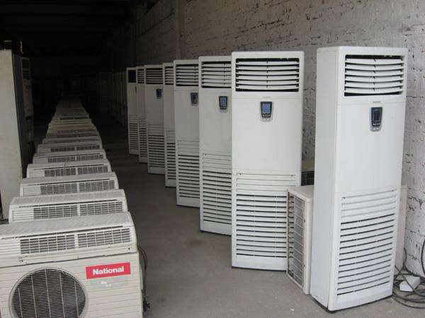 江苏回收二手中央空调 活塞式螺杆式冷水机组 制冷柜 保鲜柜 回收冰箱图片