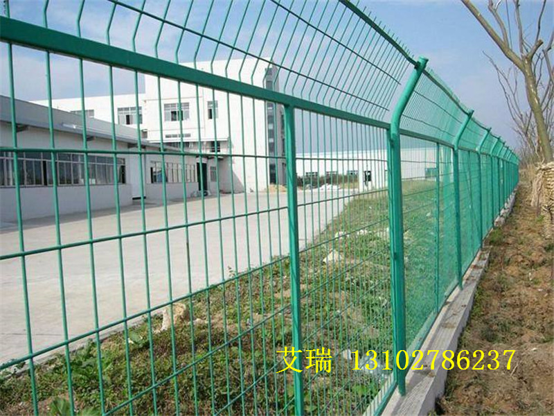 工业园区隔离围栏网-厂区车间防护隔离网栅-园林绿化围栏网