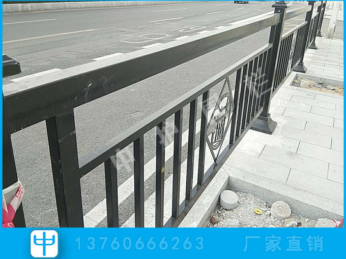 韶关绿化带隔离护栏价格 道路护栏网 京式护栏图片