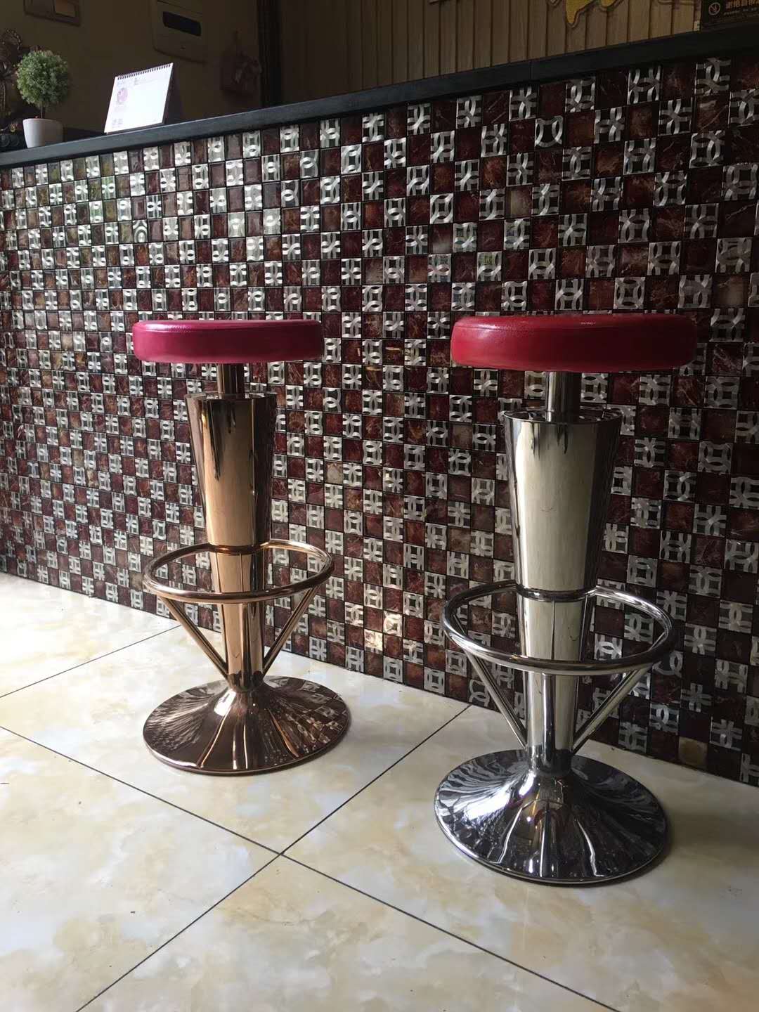 重庆艺耀不锈钢制品-不锈钢吧凳-KTV酒吧桌 不锈钢吧桌图片