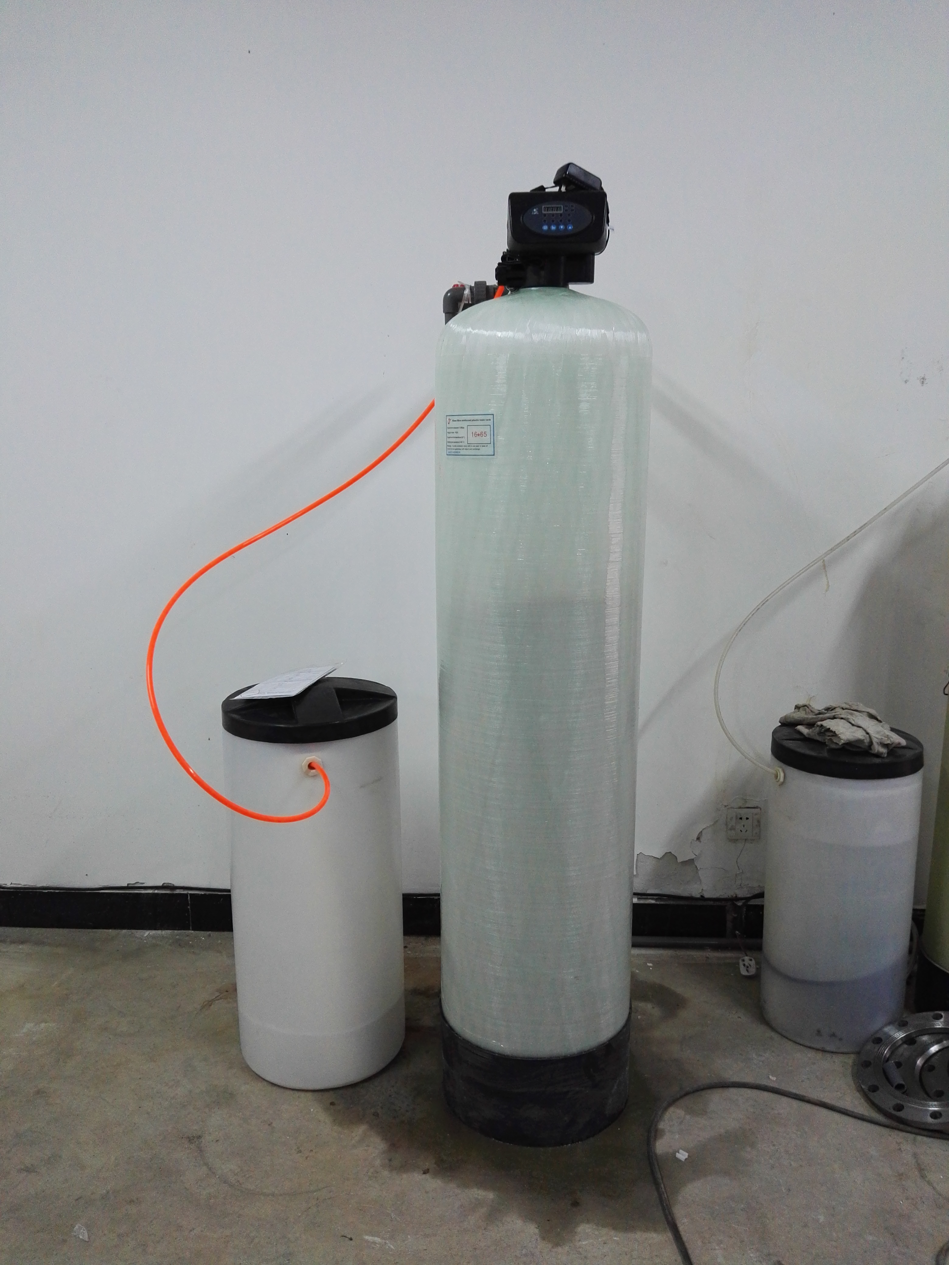 阳泉每小时4吨软化水设备报价 专业水处理厂家 配置优价格低