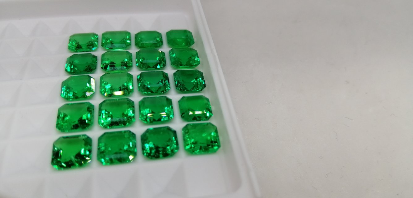 梧州市1-12mm正方形再生培育祖母绿厂家1-12mm正方形再生培育祖母绿裸石 绿宝石戒指耳钉裸钻批发