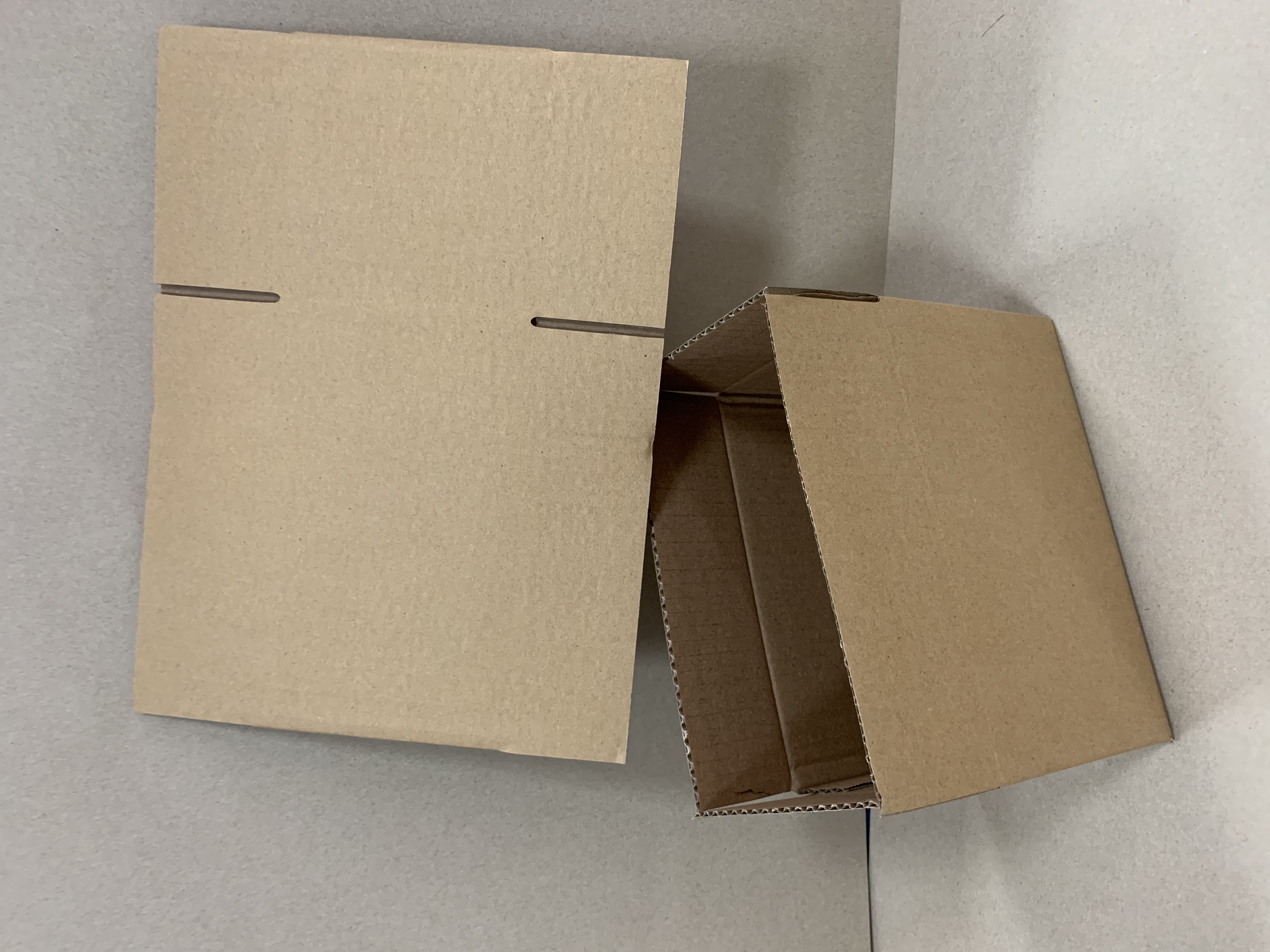 苏州市快递纸箱厂家各种快递纸箱，材质规格可定制