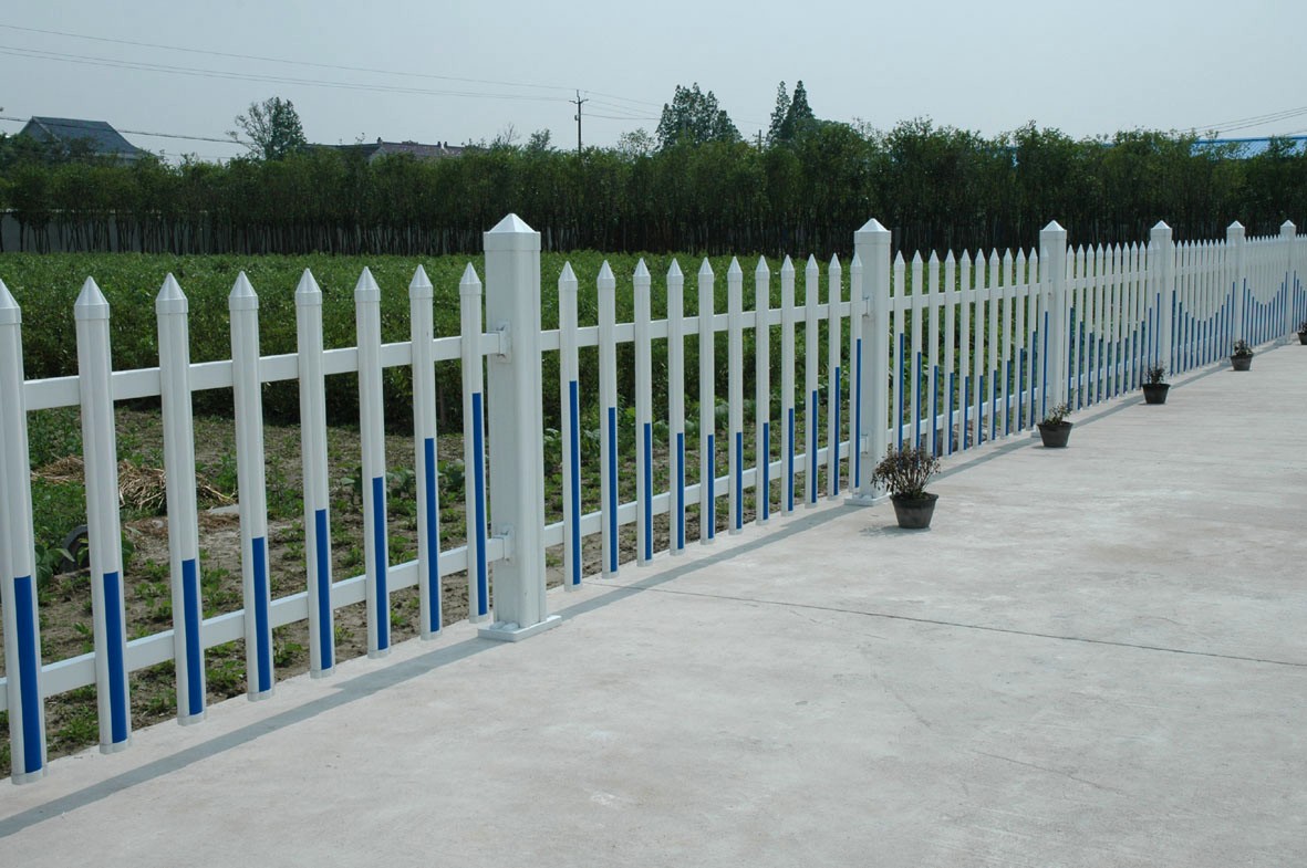 PVC护栏  草坪护栏
