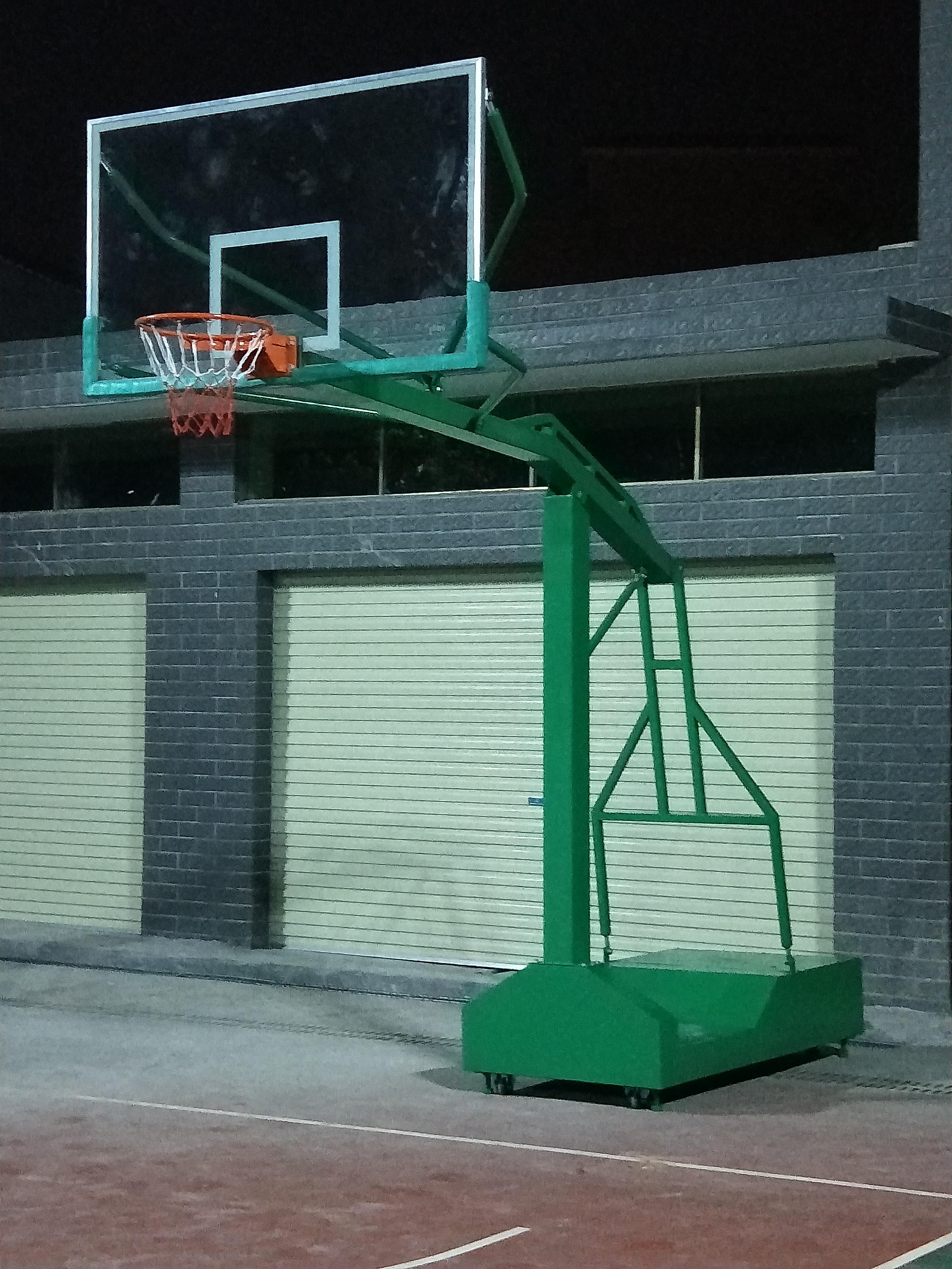 广州市电动液压篮球架/手动液压篮球架厂家