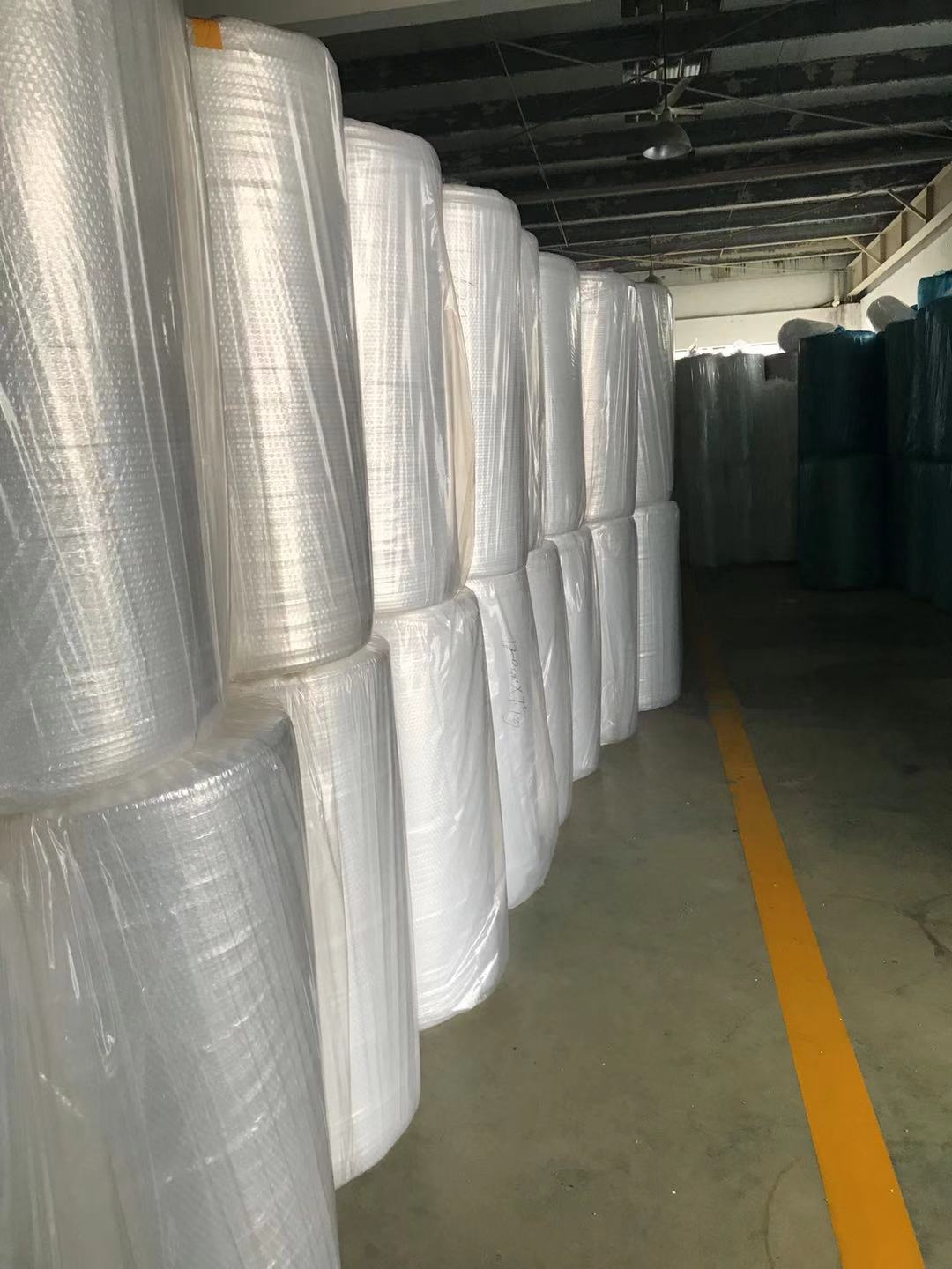 上海市单层气泡膜厂家单层气泡膜 30cm宽100米长全新料气泡垫 电商快递打包防震包装膜