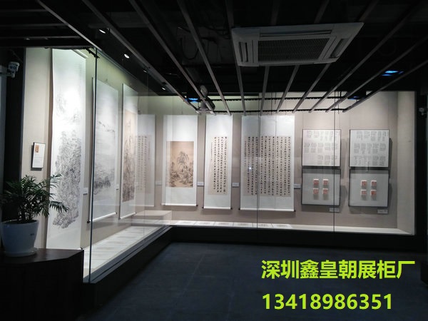 深圳市博物馆展柜厂家