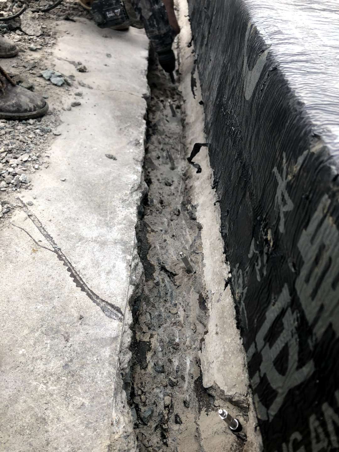 大亚湾防水补漏工程施工热线电话图片