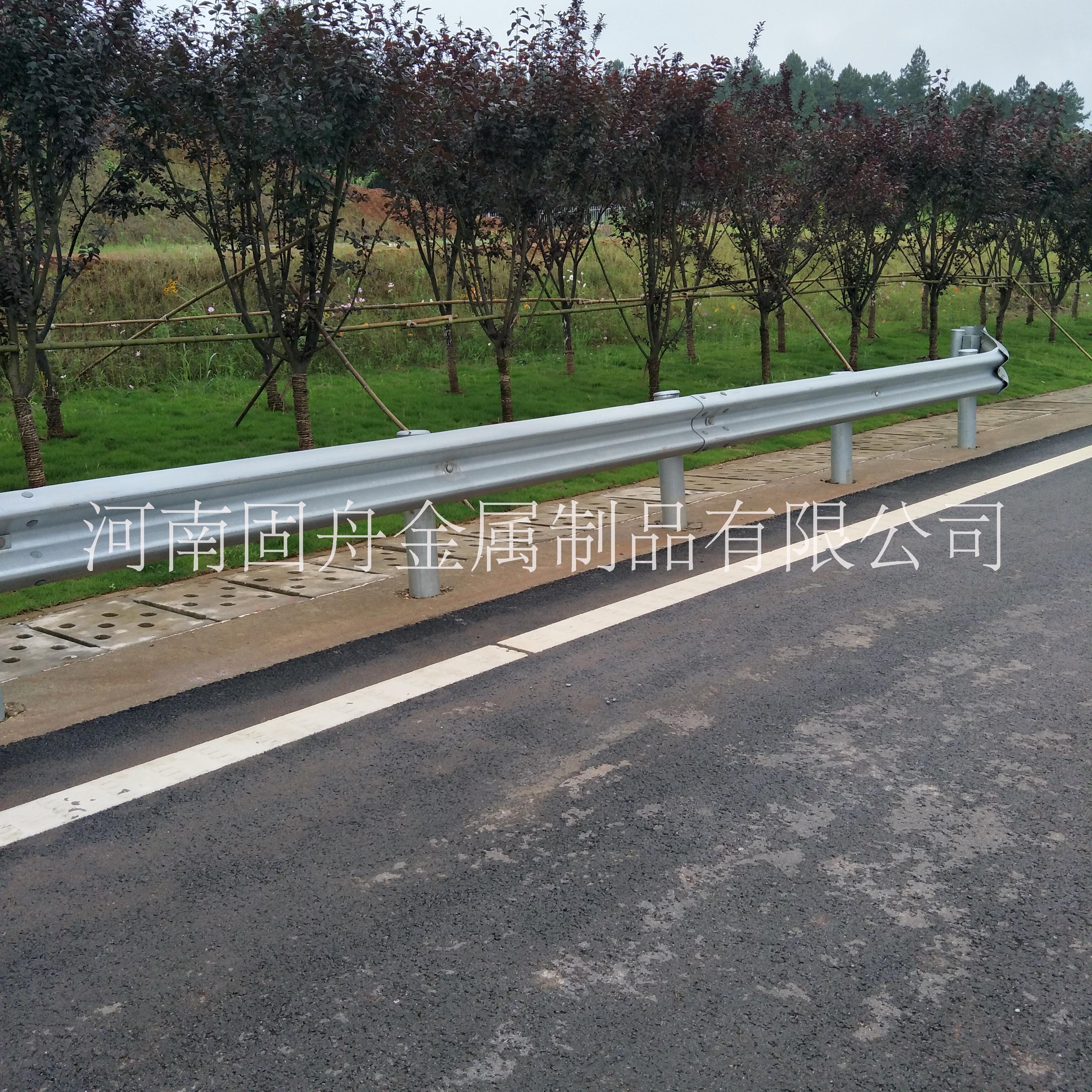 湖南株洲波形护栏高速公路护栏板厂批发