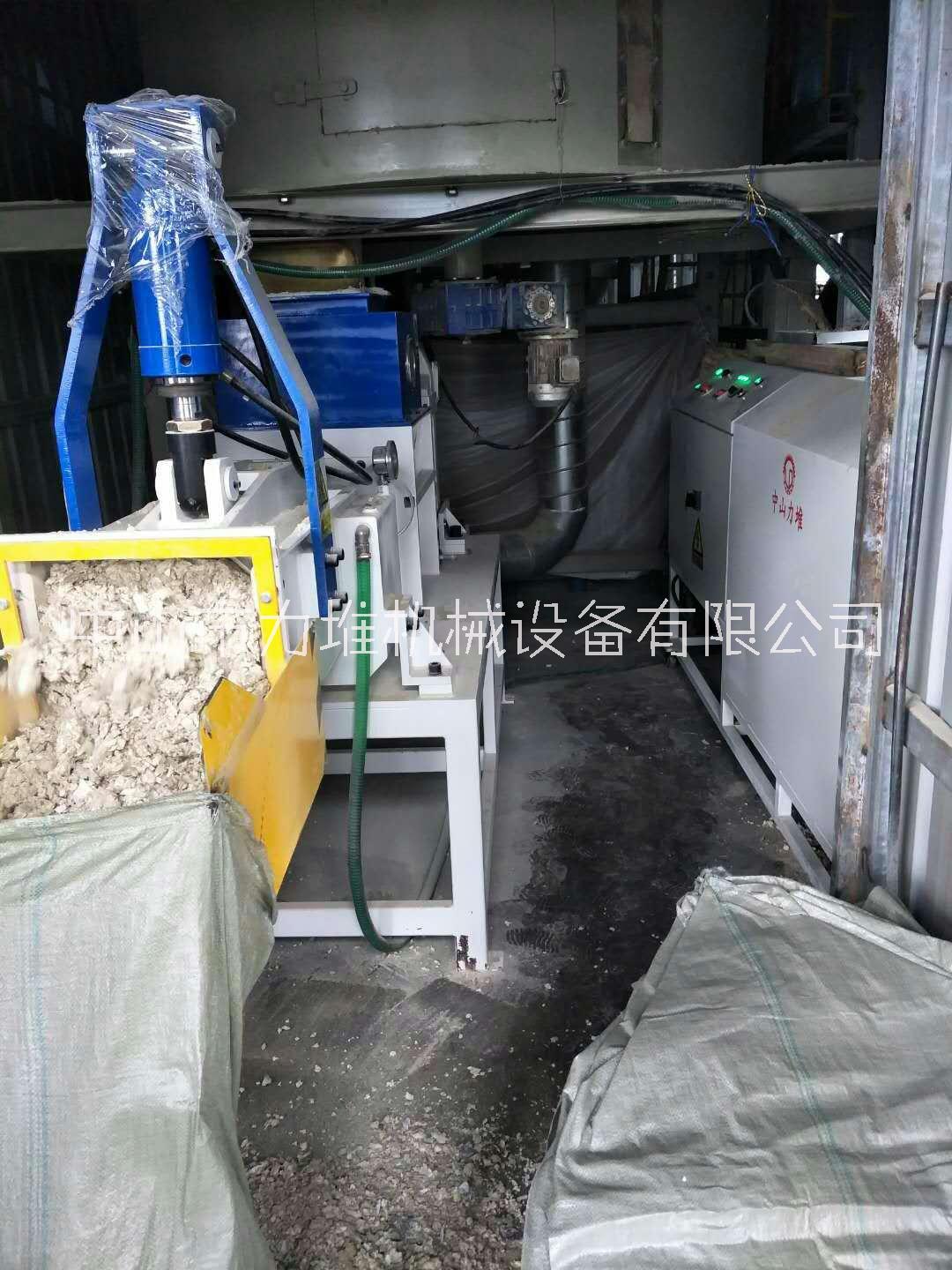 上海泡沫压实机生产商、定制、批发、报价、哪家好【中山市力堆机械设备有限公司】图片