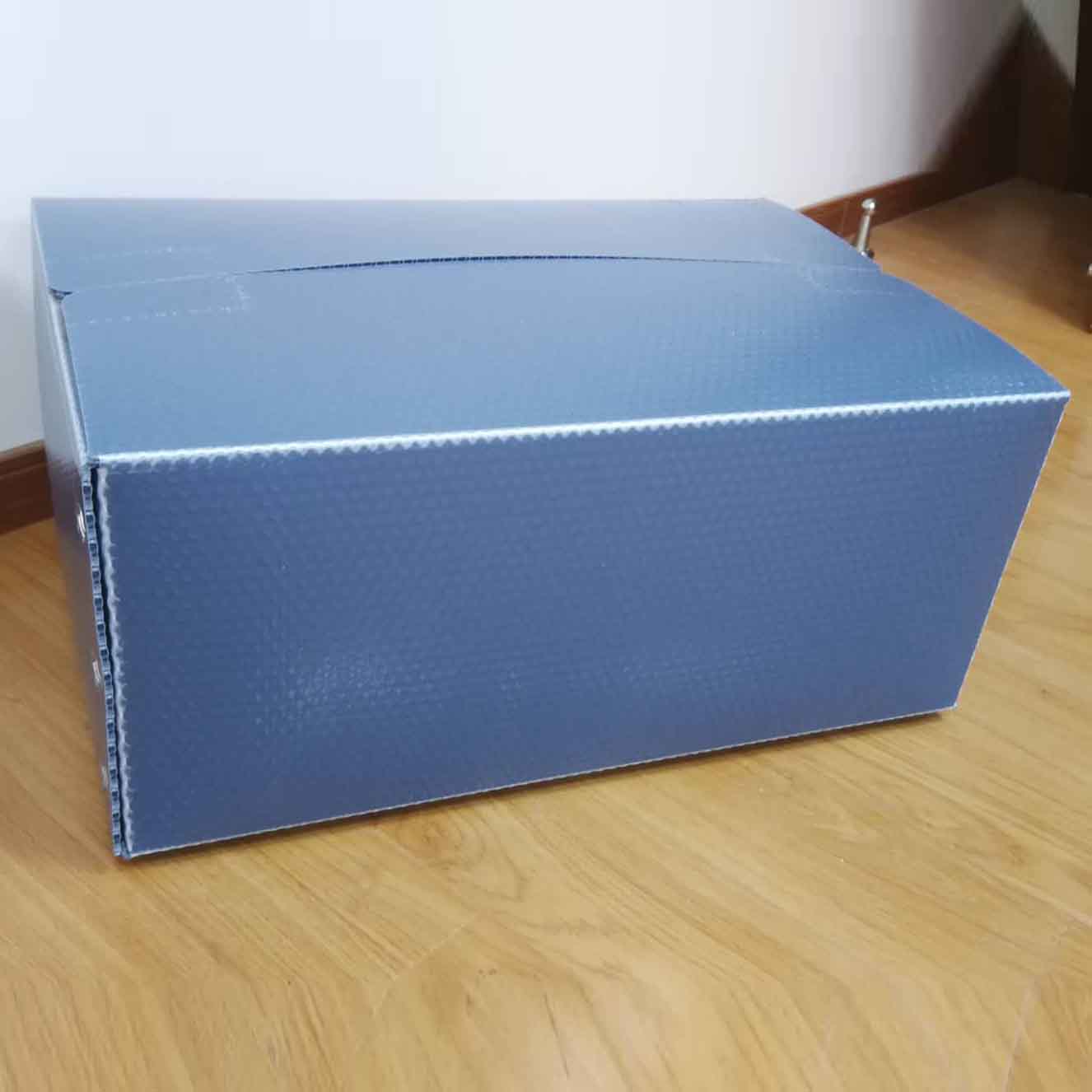 魔术贴搬家箱 防潮 替代纸箱  免胶带 蓝色PP蜂窝板可折叠多功能图片