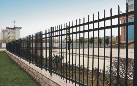 广州市小区护栏学校围墙护栏生产定做新型锌钢护栏焊接式铁艺护栏