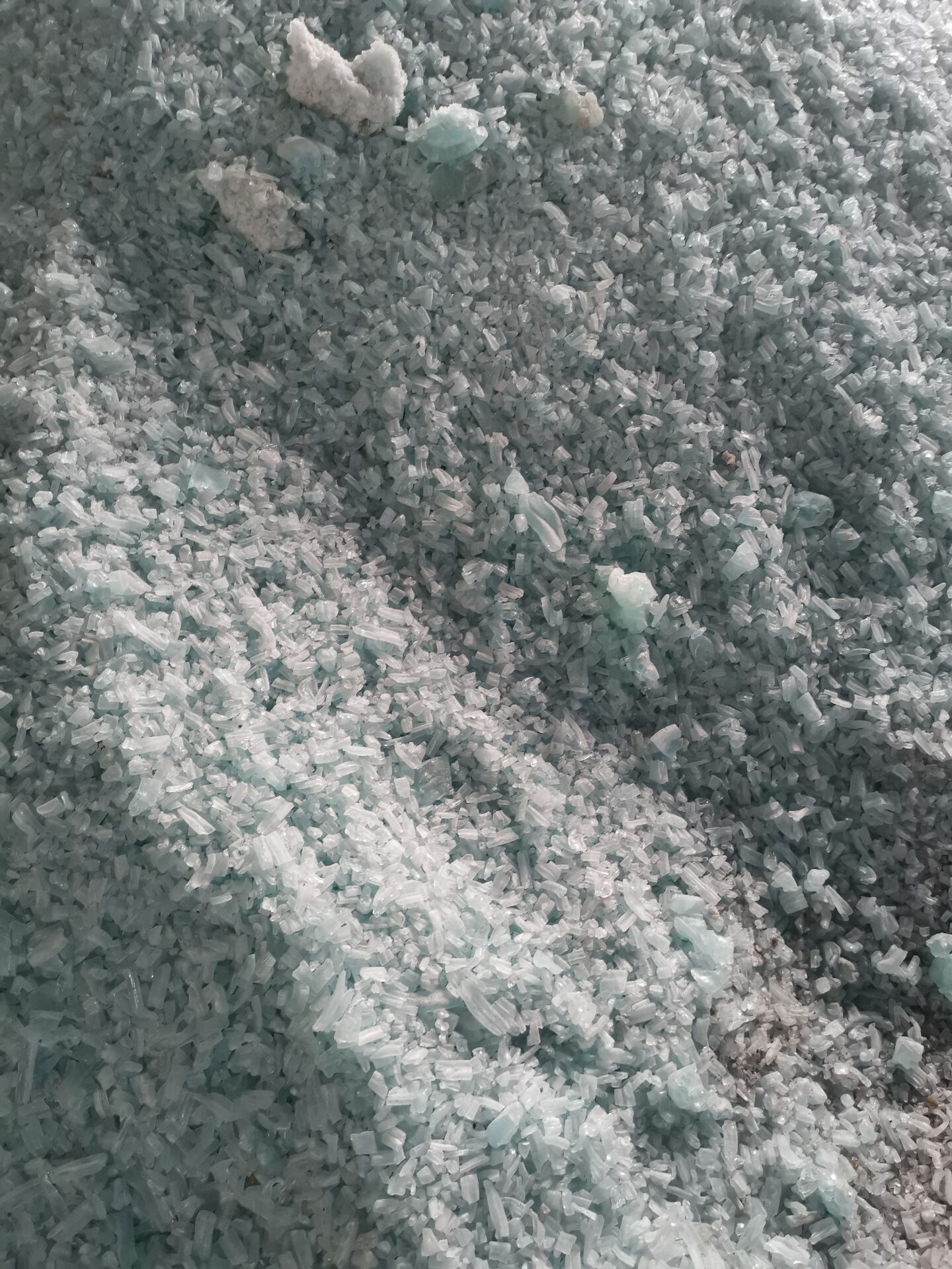 重庆四川重庆四川金刚砂地坪材料批发 本色 绿色 耐磨地面材料 金刚砂骨料