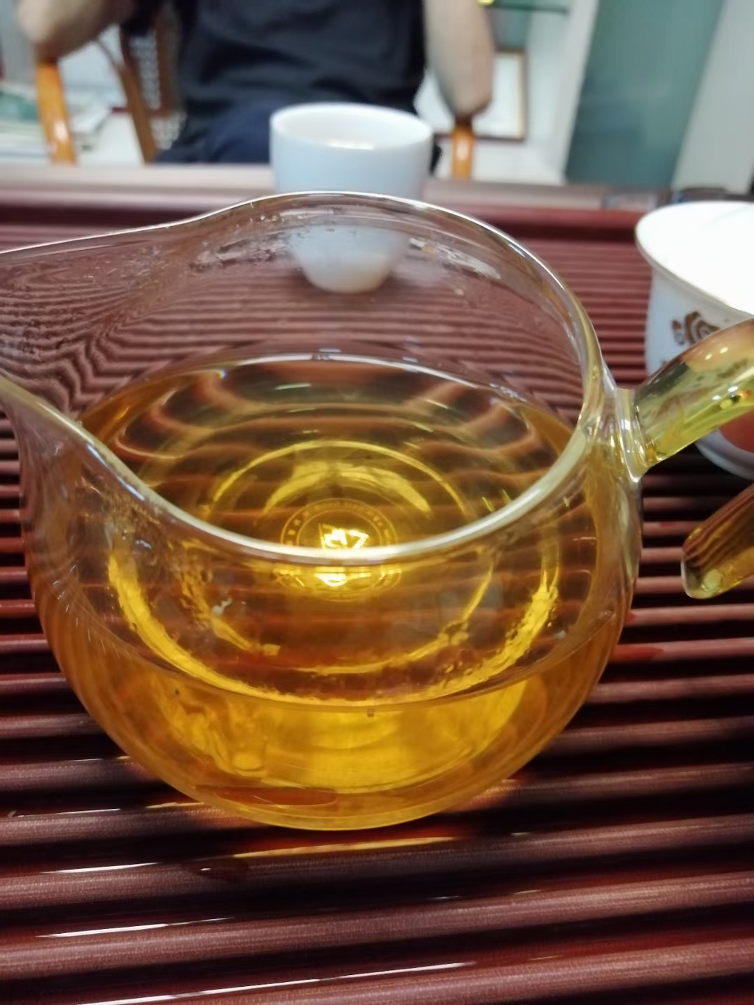 广州市云南七子饼茶厂家云南七子饼茶一口料普洱老茶价格