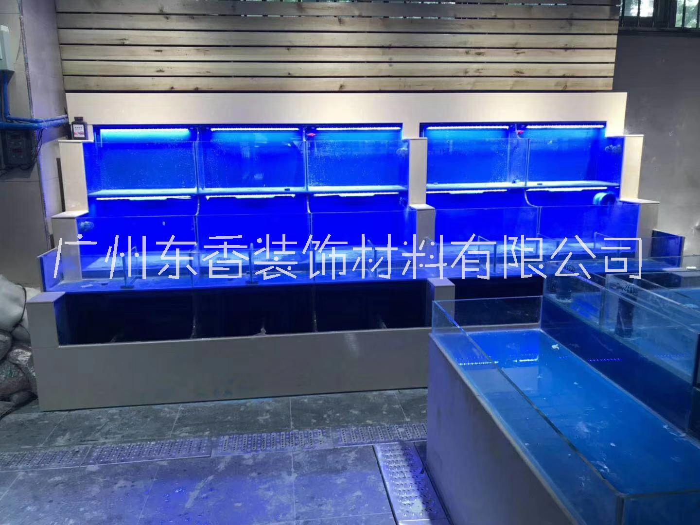 深圳海鲜鱼缸定做，南山酒店鱼池安装费用，深圳定做饭店鱼池图片