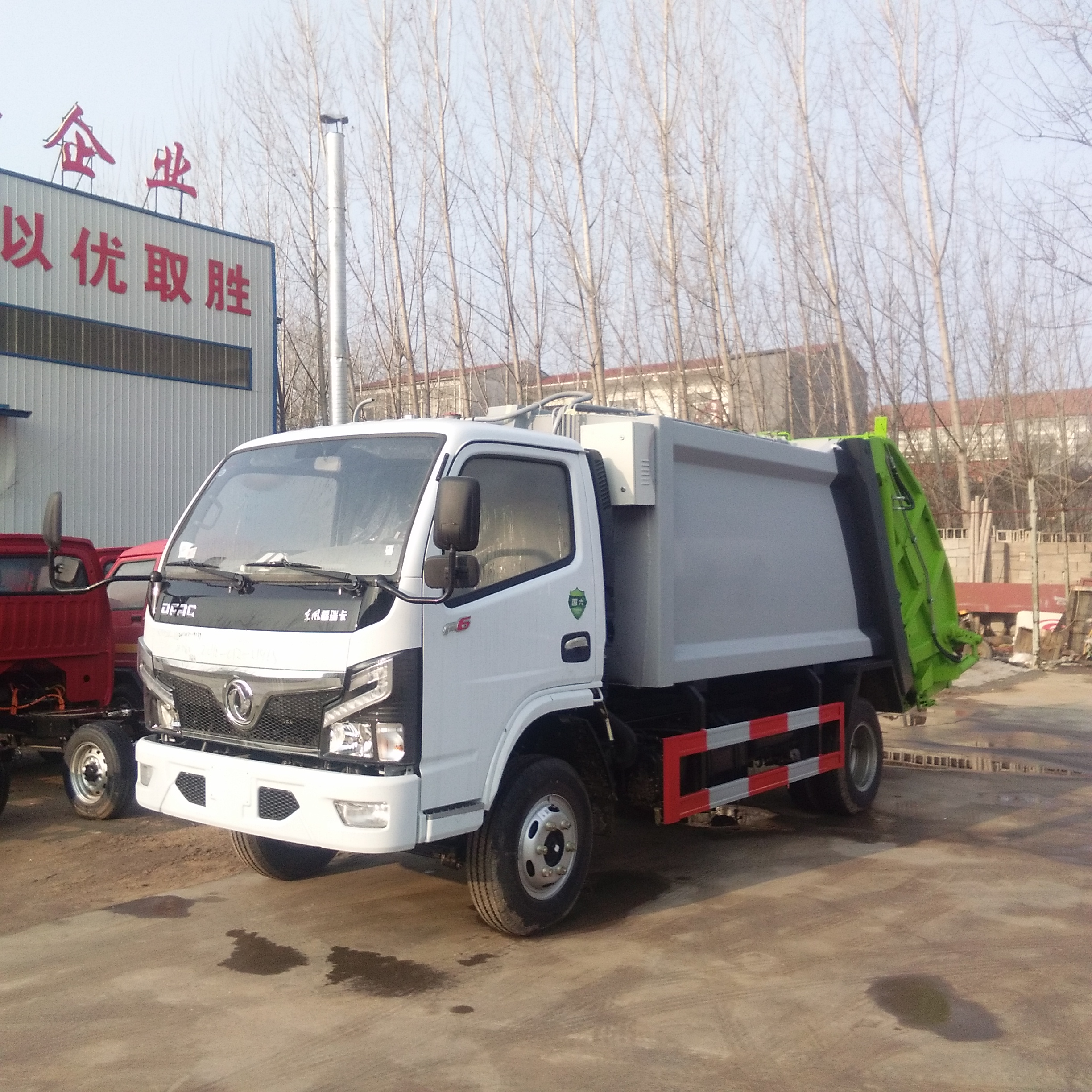 沧州出售东风压缩式垃圾车5立方垃圾车价格图片