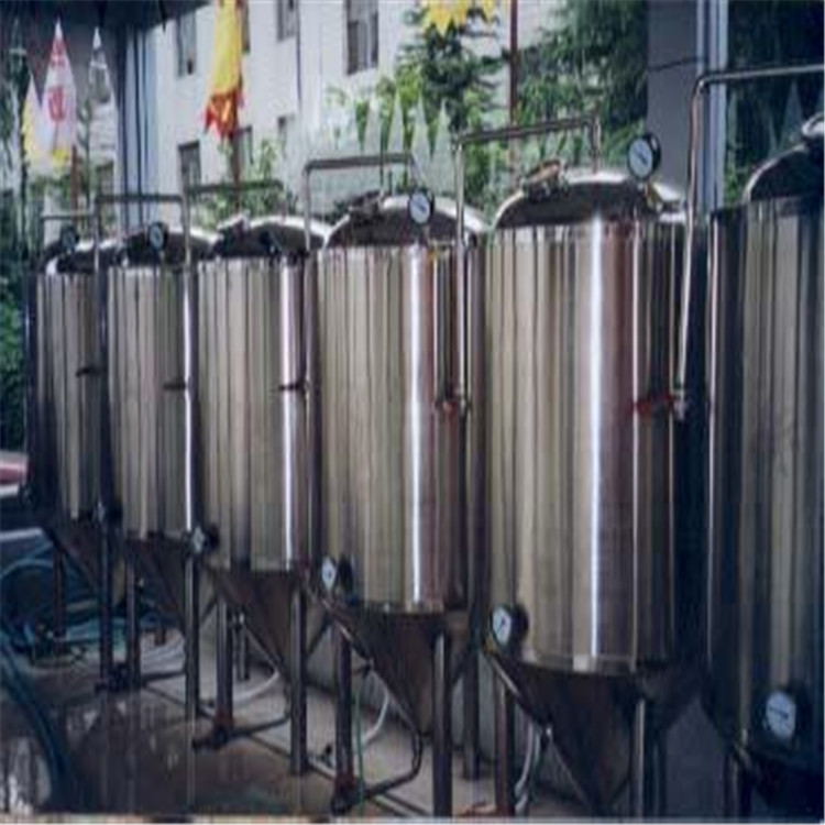 回收二手酒厂生产机械啤酒 果酒设备图片