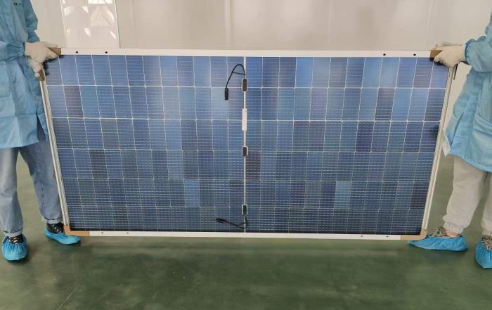 苏州市漫天单玻双面535W光伏组件太阳厂家