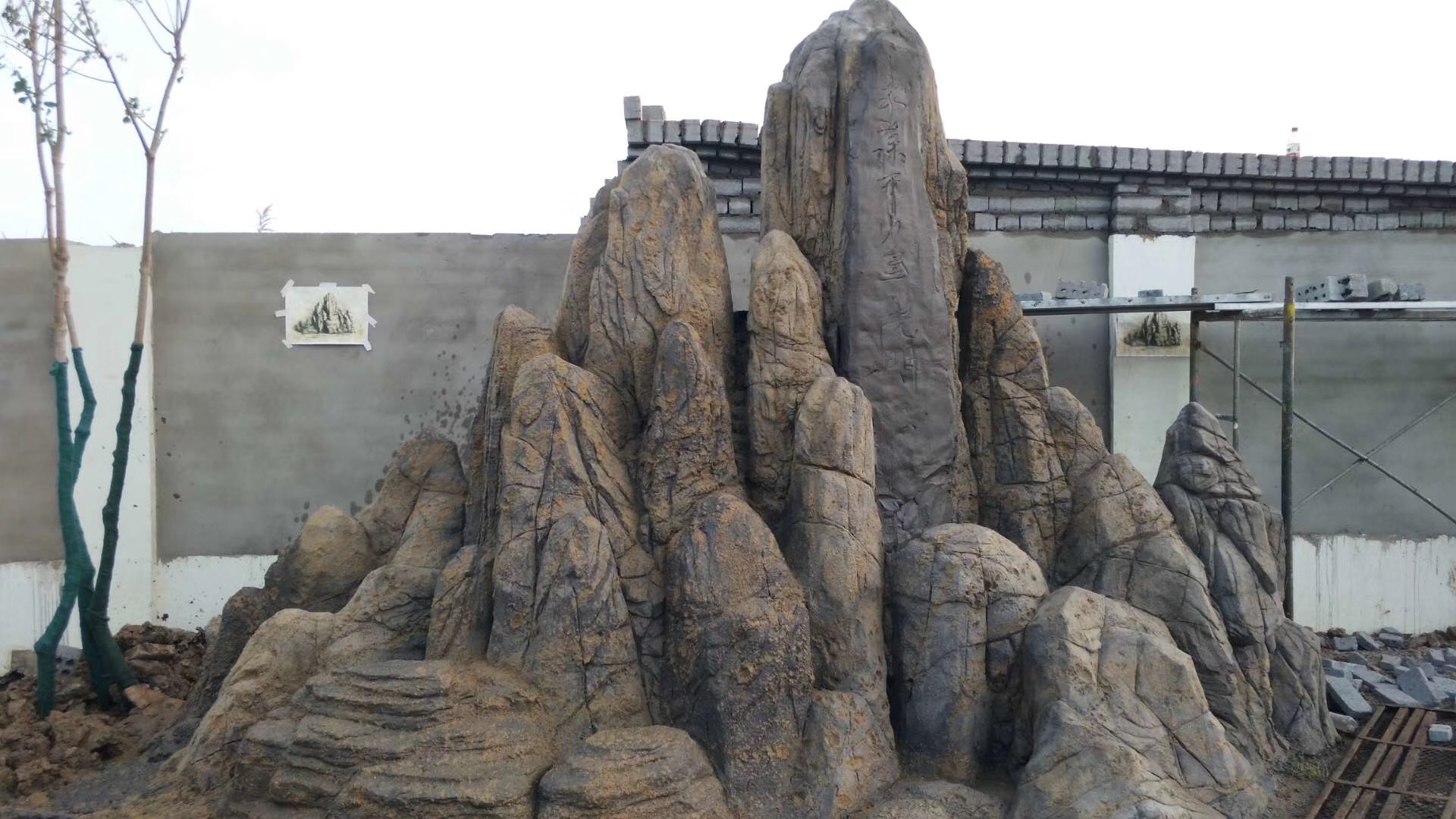 武汉市TPC水泥直塑 水泥假山  仿木厂家