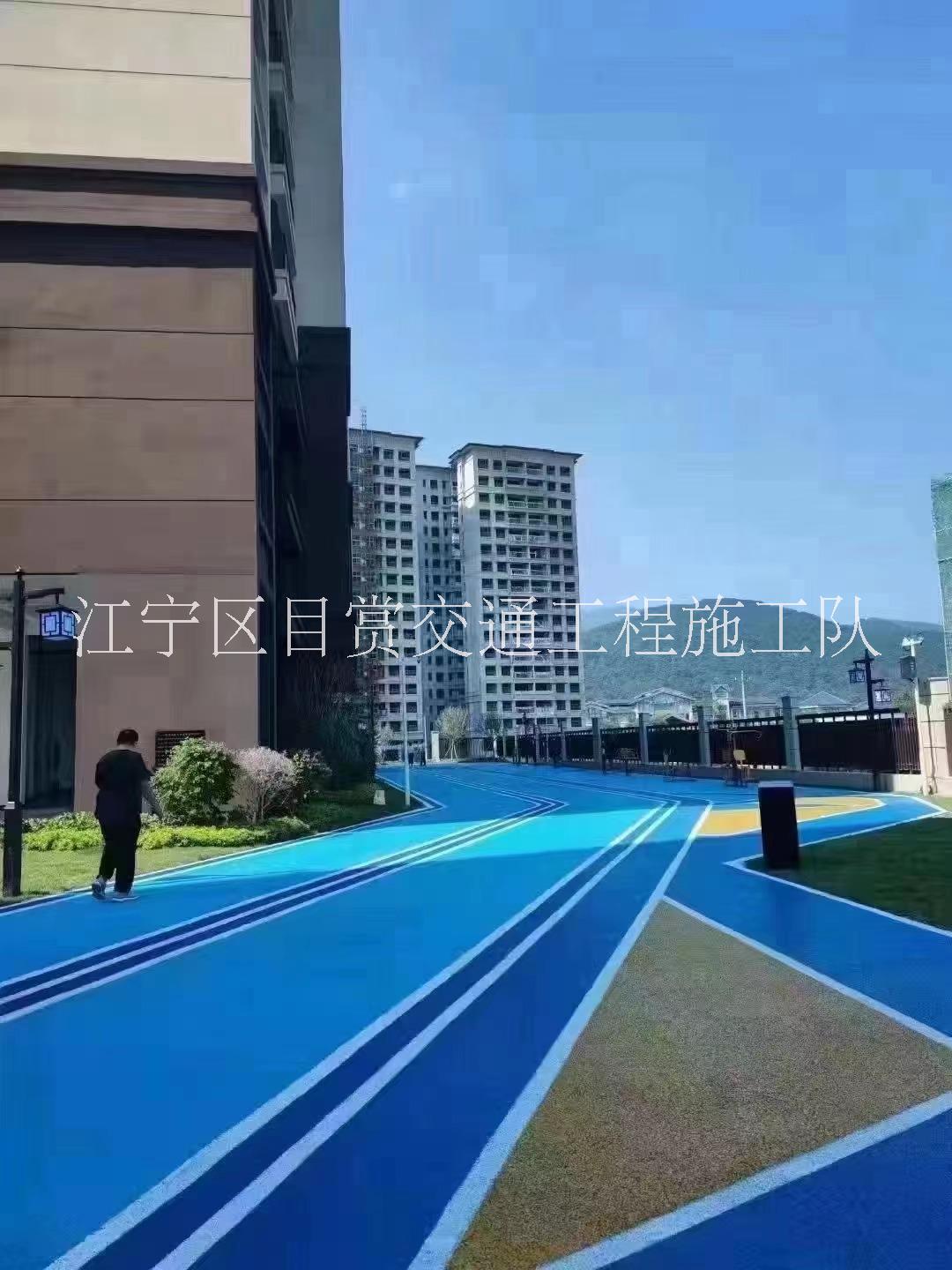 南京道路划线-环氧树脂地坪施工要求及优缺点