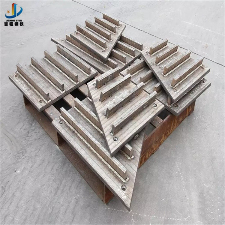 双金属复合耐磨钢板厂家 堆焊耐磨板价格 堆焊耐磨衬板批发厂家
