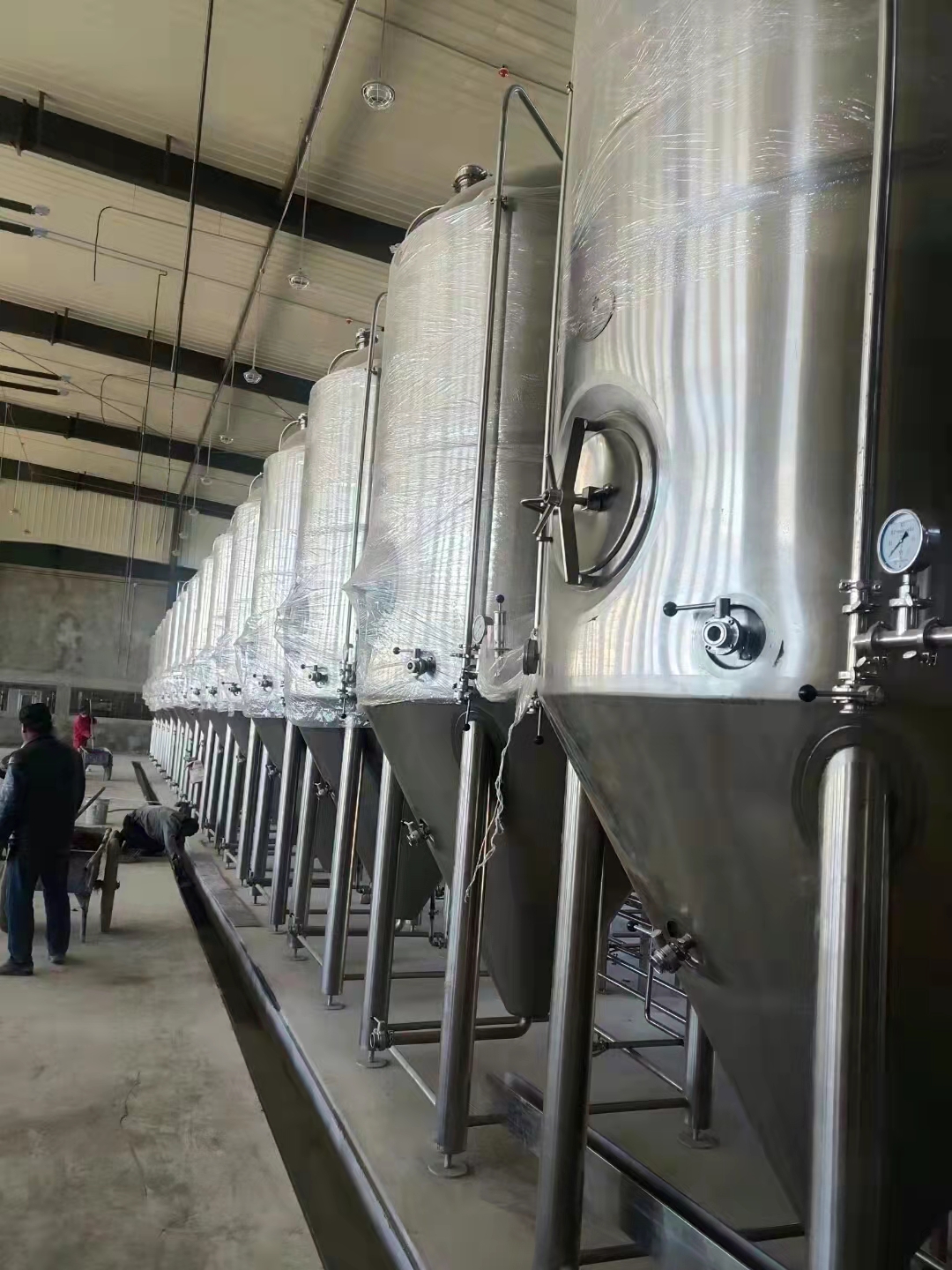 山东大型酿酒设备厂家年产10万吨精酿啤酒设备 大型精酿酿酒设备厂家 山东大型精酿酿酒设备厂家