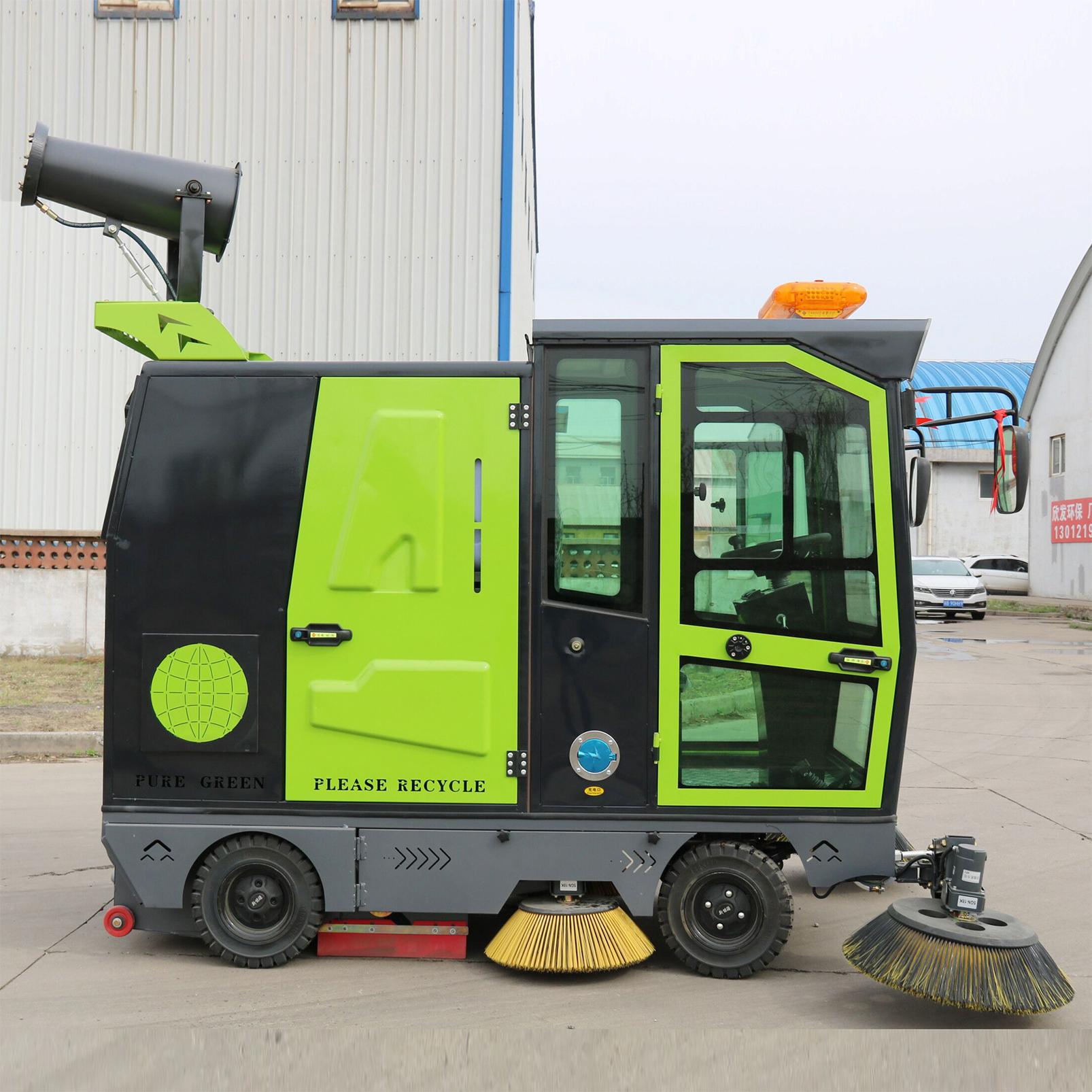 小型驾驶式扫地车 多功能四轮厂区 电动扫地车  扫地机