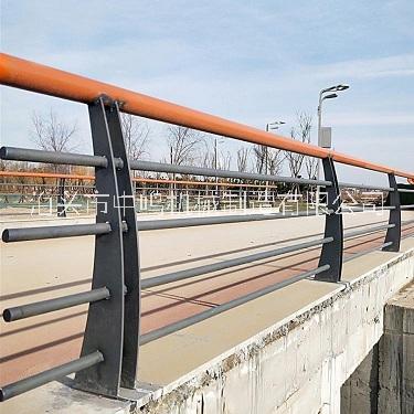 沧州市道路围栏网厂家锌钢围墙护栏 马路交通道路围栏网 不锈钢复合管栏杆