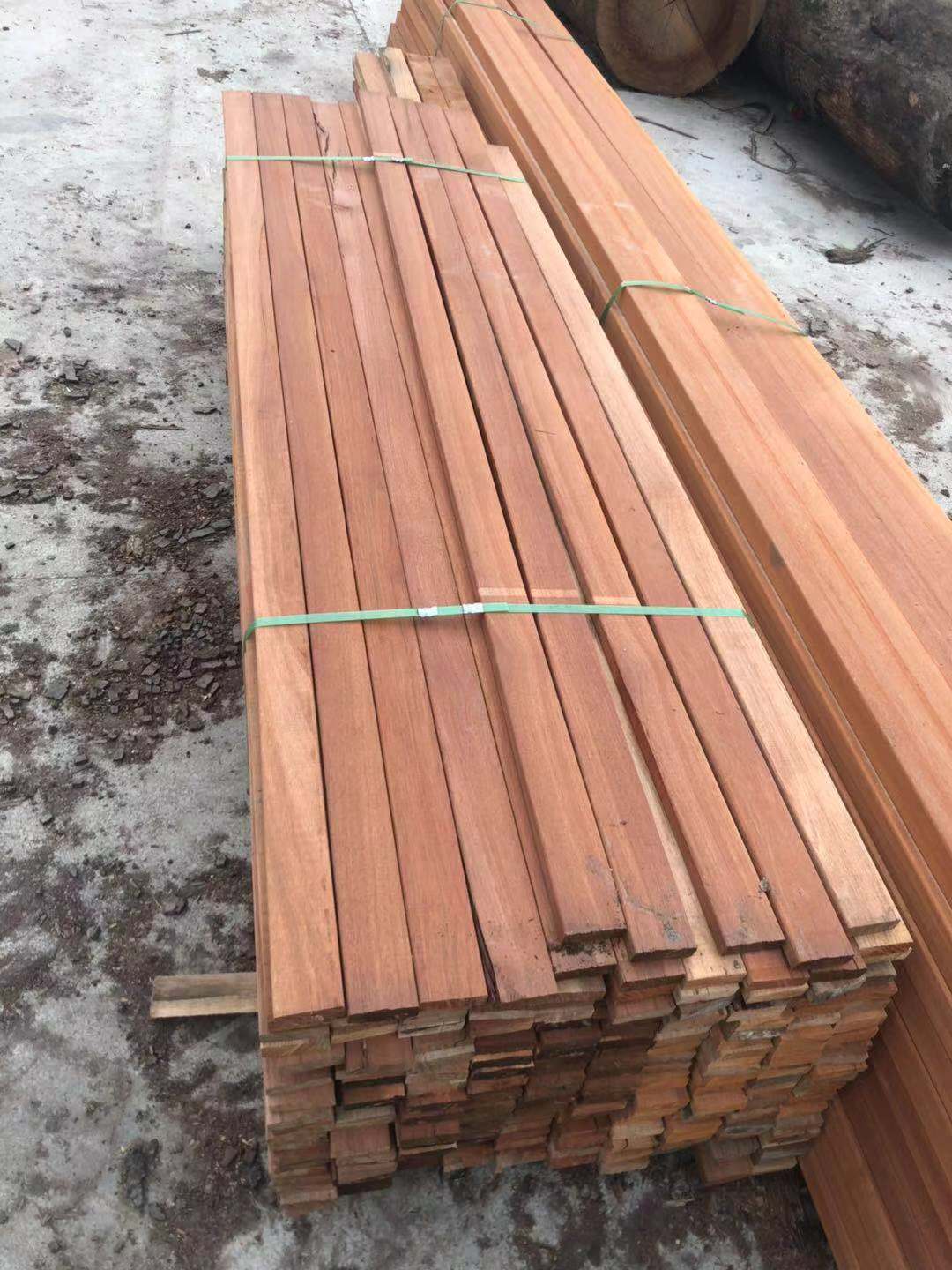 硬木银口木 户外板材长廊栈道