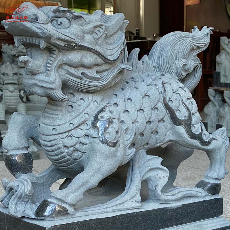 泉州市青石麒麟动物雕塑摆件厂家