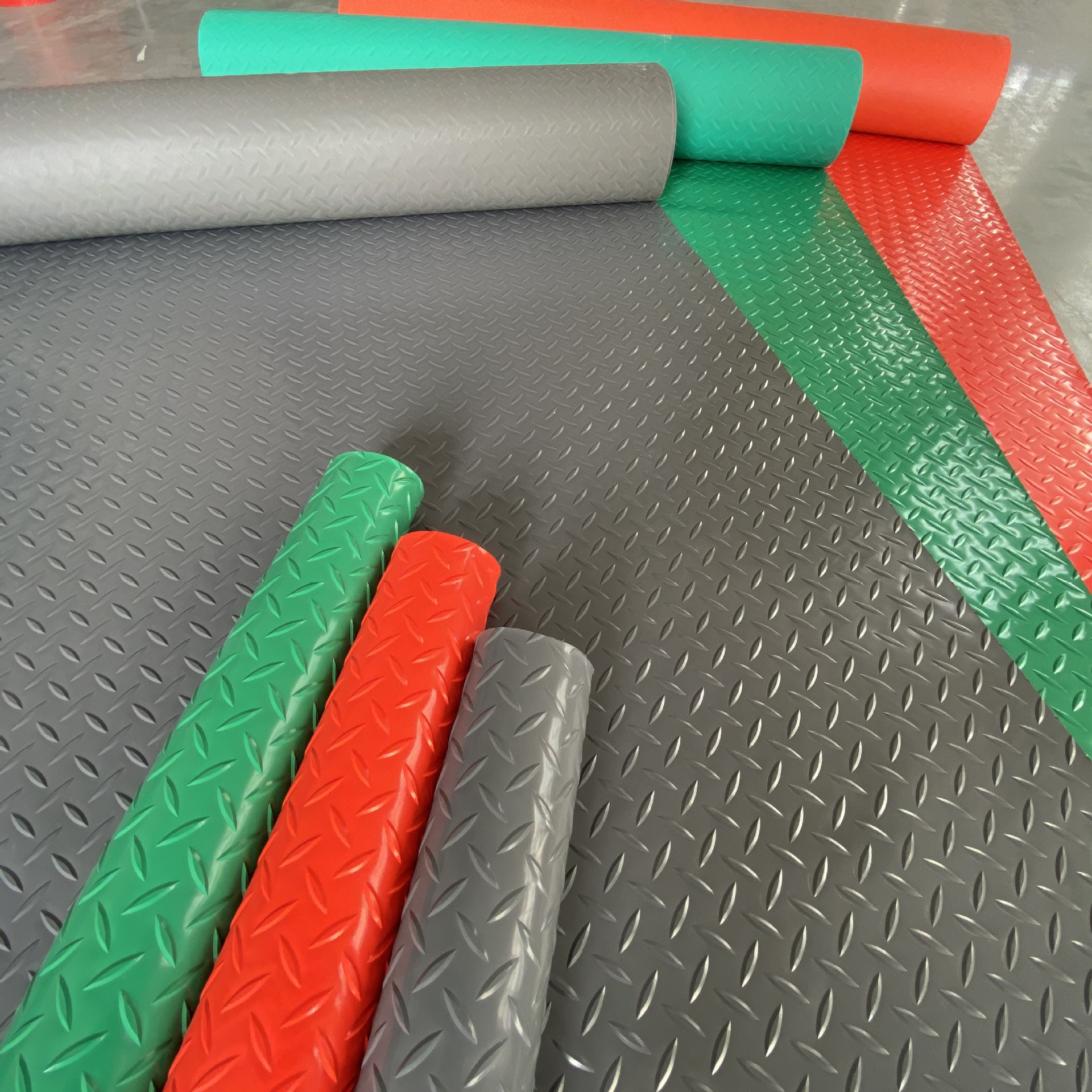 雪柯pvc地垫仓库工业加厚塑料地板防滑PVC地板革塑胶地板厂家批发