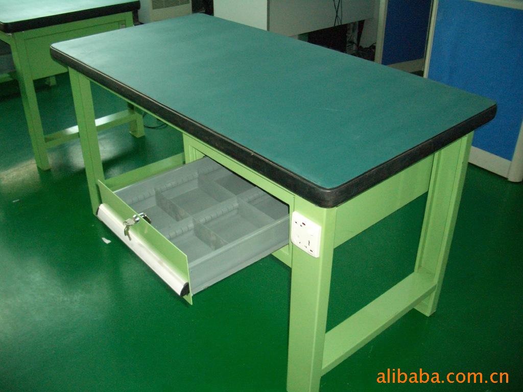 重型钳工台 检验台 操作台 不锈钢桌板特性简介图片