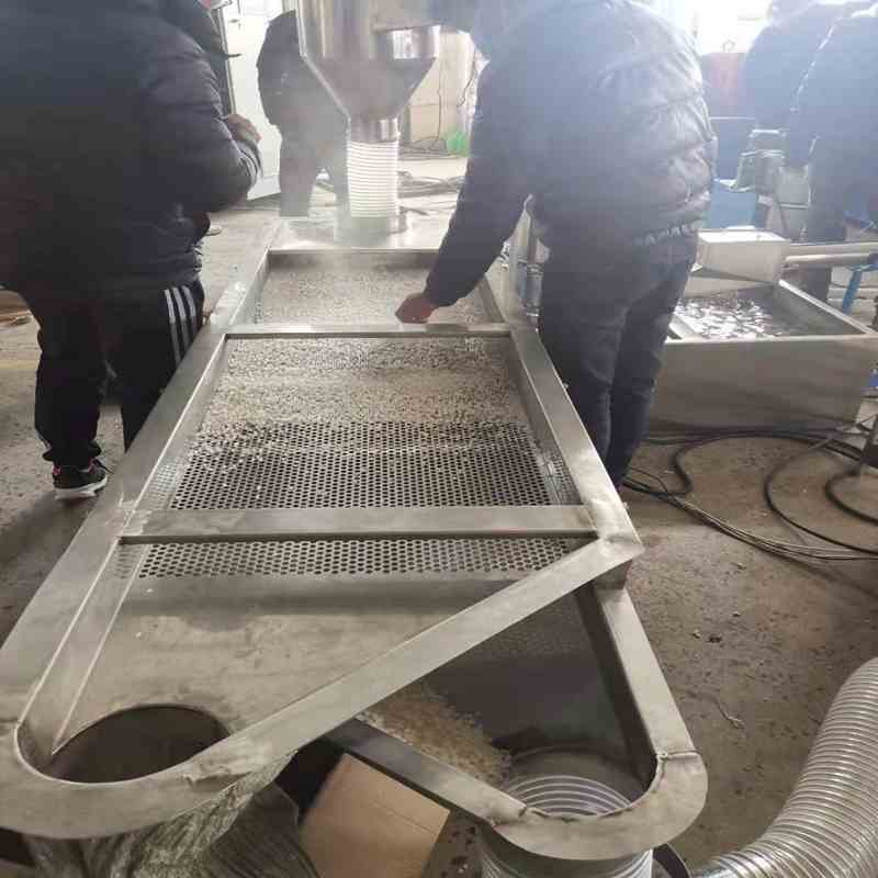 徐州市EVA发泡母粒造粒机厂家恭乐造粒机——EVA发泡母粒造粒机