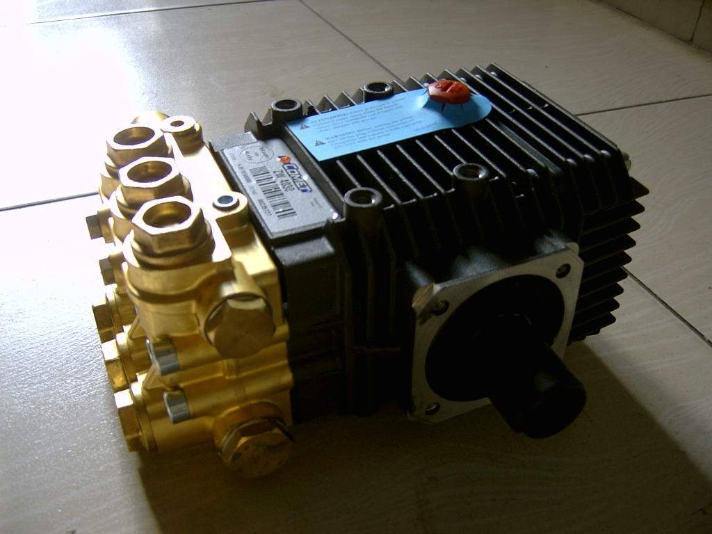 意大利COMET慧星泵LW3517S喷雾加湿人工造雾图片