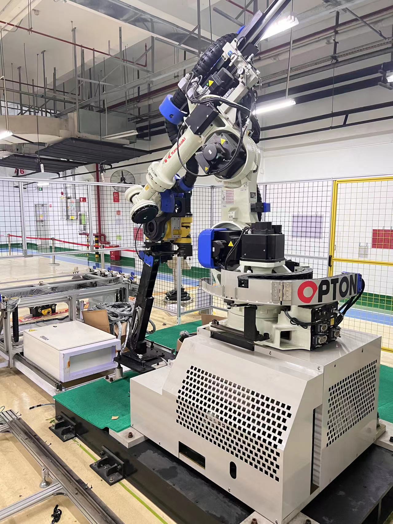 深圳回收折弯机械人电话，折弯机机器人回收热线、机器人折弯机回收电话图片