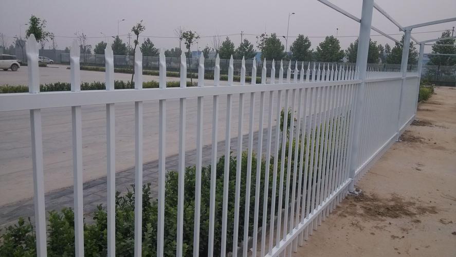 方管围栏网方管围栏网用于小区防护厂房防护