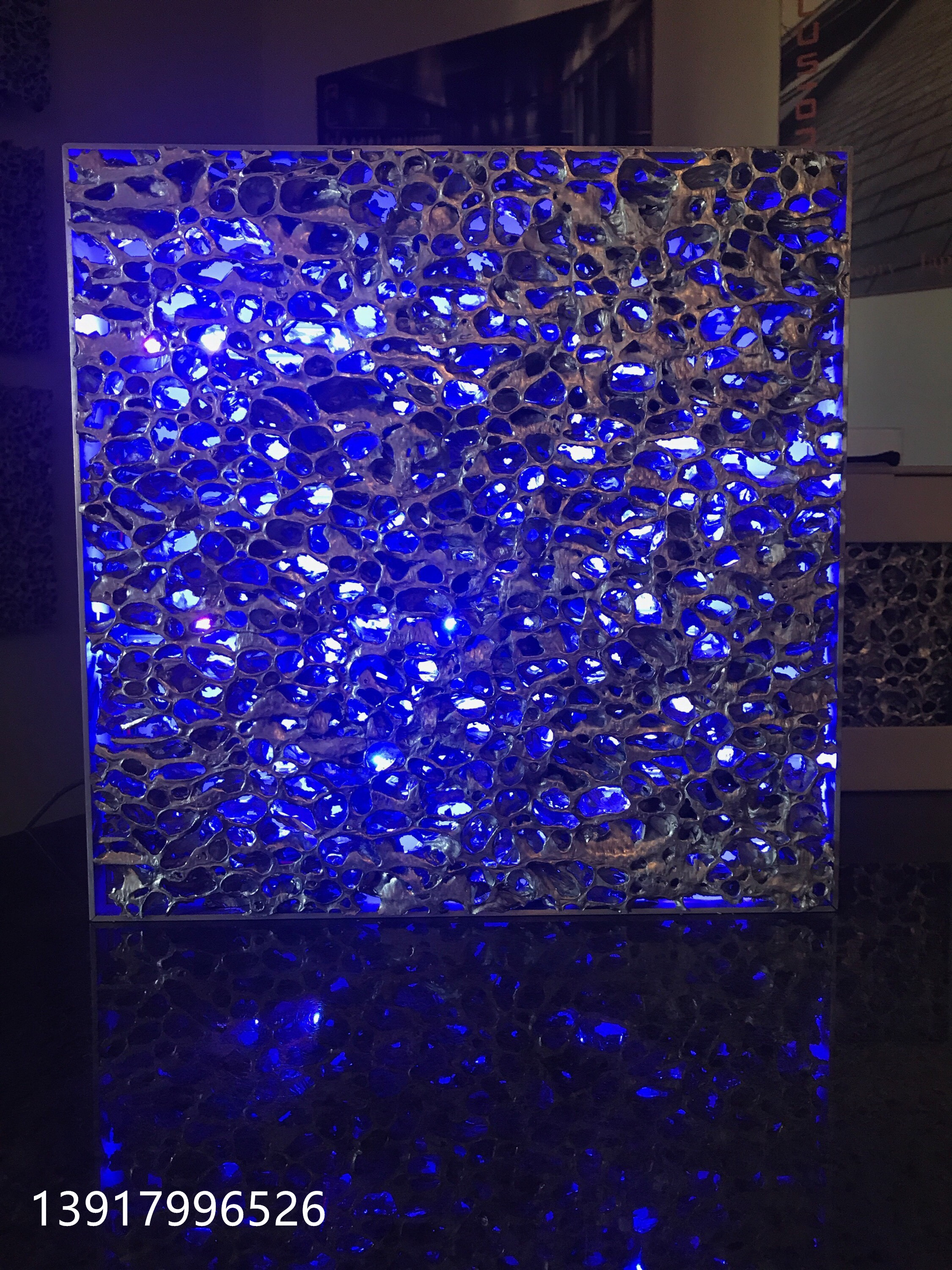 上海益荣金属装饰板材泡沫铝