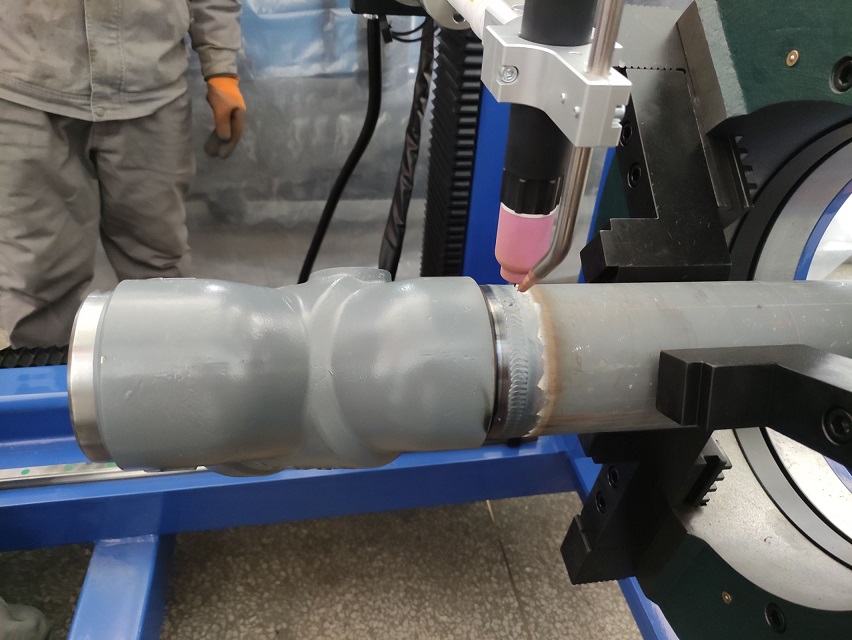 厂家供应 管法兰 管管环缝自动焊接设备 价格便宜 焊缝美观 效率高 制冷管件管法兰 管管环缝自动焊接机