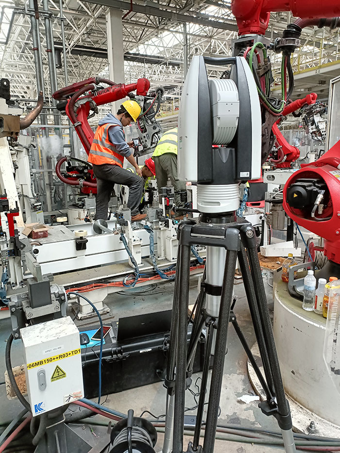 苏州激光跟踪仪租赁 徕卡激光跟踪仪 工装夹具的测量 大型产线检测调整 工业机器人的检测图片